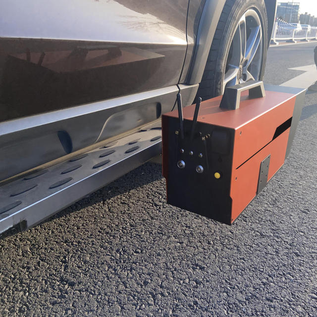 คุณสมบัติของรีโทรรีเฟลกโตมิเตอร์สำหรับการตีเส้นจราจรและการปรับแสง 