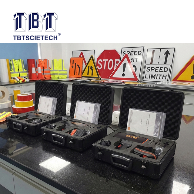 retroreflectometer มุมเดียวสำหรับสัญญาณจราจร